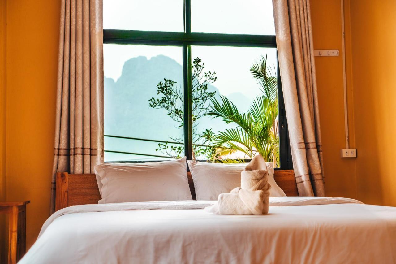 Vang Vieng Sunset Guesthouse & Restaurant Bagian luar foto