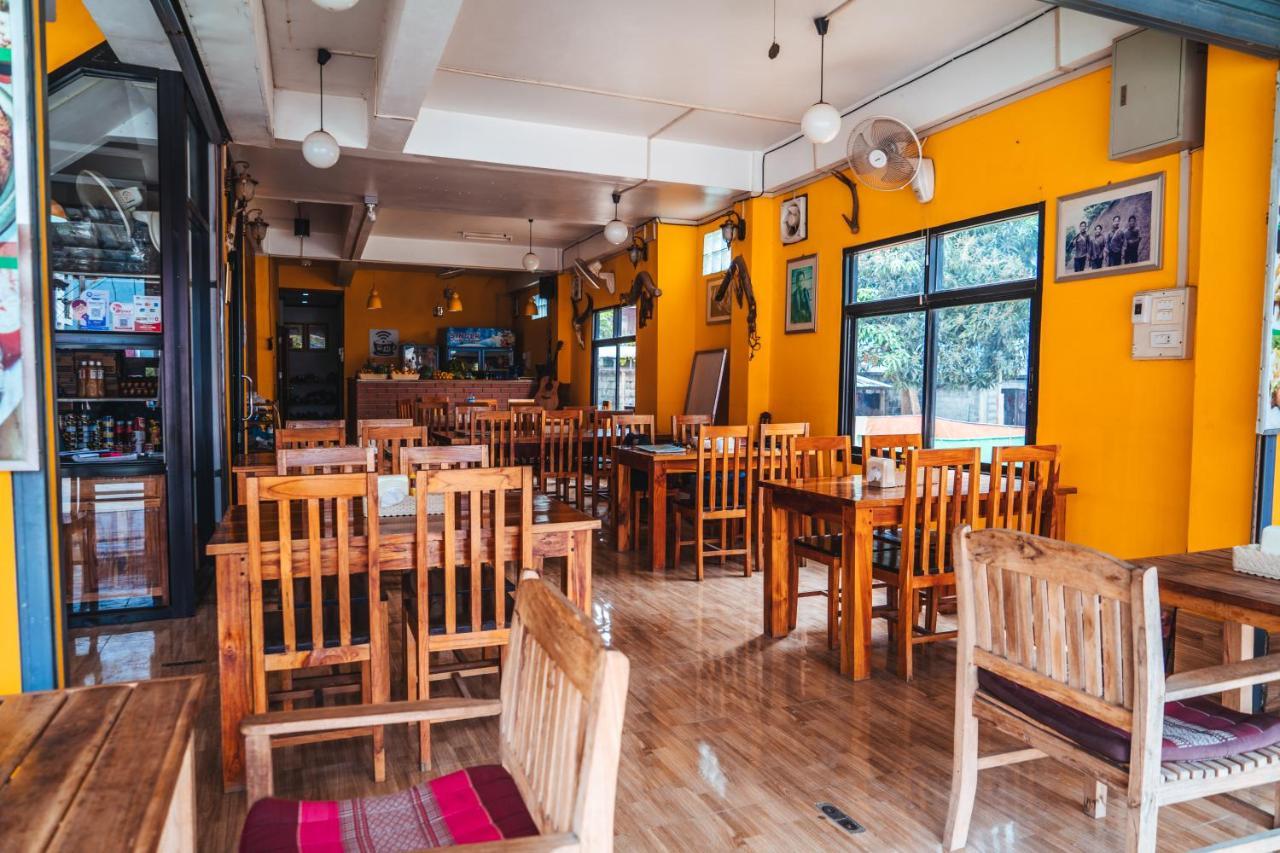 Vang Vieng Sunset Guesthouse & Restaurant Bagian luar foto